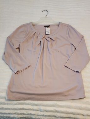 Ann Taylor 3/4 Length Sleeve Top